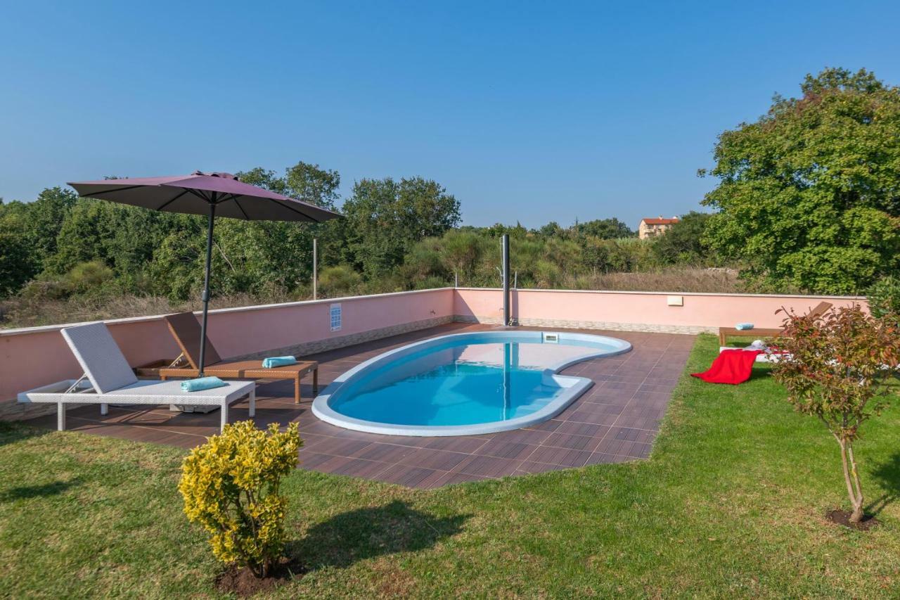 Ferienhaus Joy Ližnjan Exterior foto